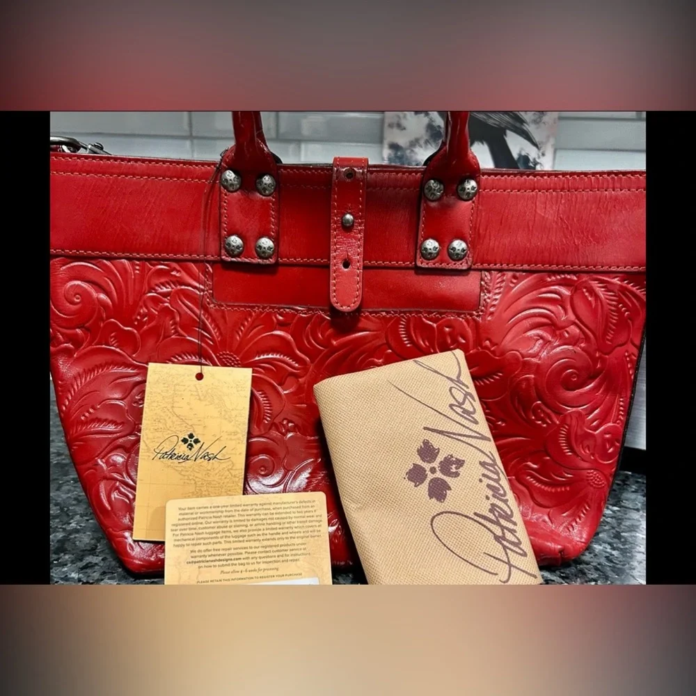 NWT Patricia Nash Analia Top Handle Crossbody Tote, 